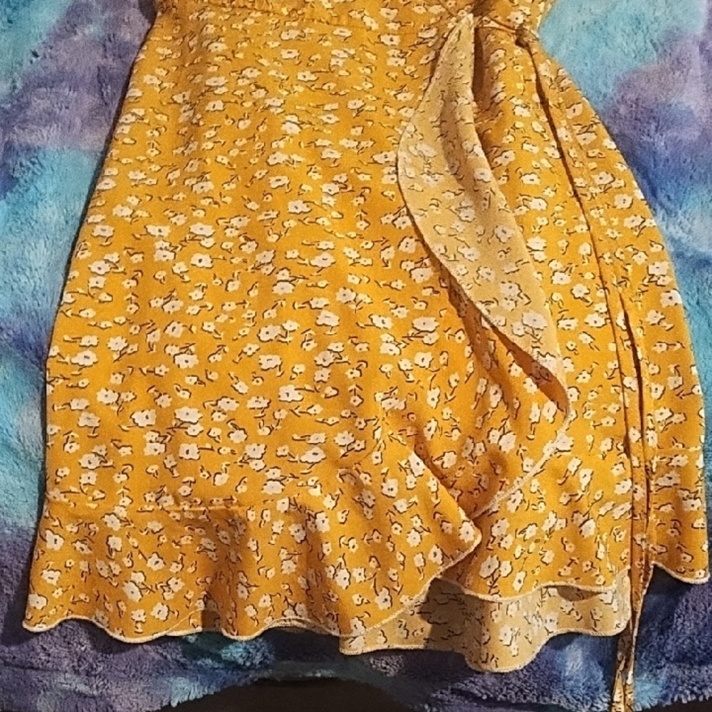 #028 Floral Yellow Wrap Dress - Picture 3 of 4